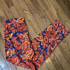 NWT Lularoe paisley leggings